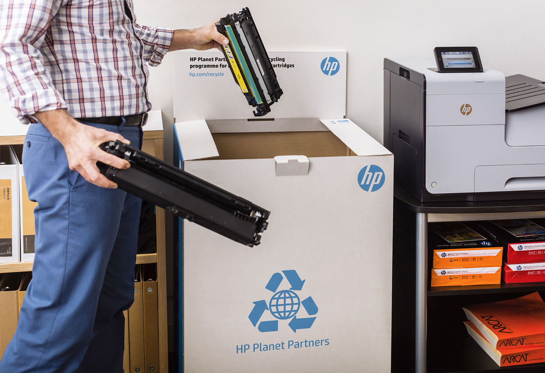 HP Supplies Impact ผนึกกำลังลูกค้าและพันธมิตร  ร่วมรีไซเคิลฮาร์ดแวร์และวัสดุสิ้นเปลือง 1.2 ล้านตัน ภายในปี 2568