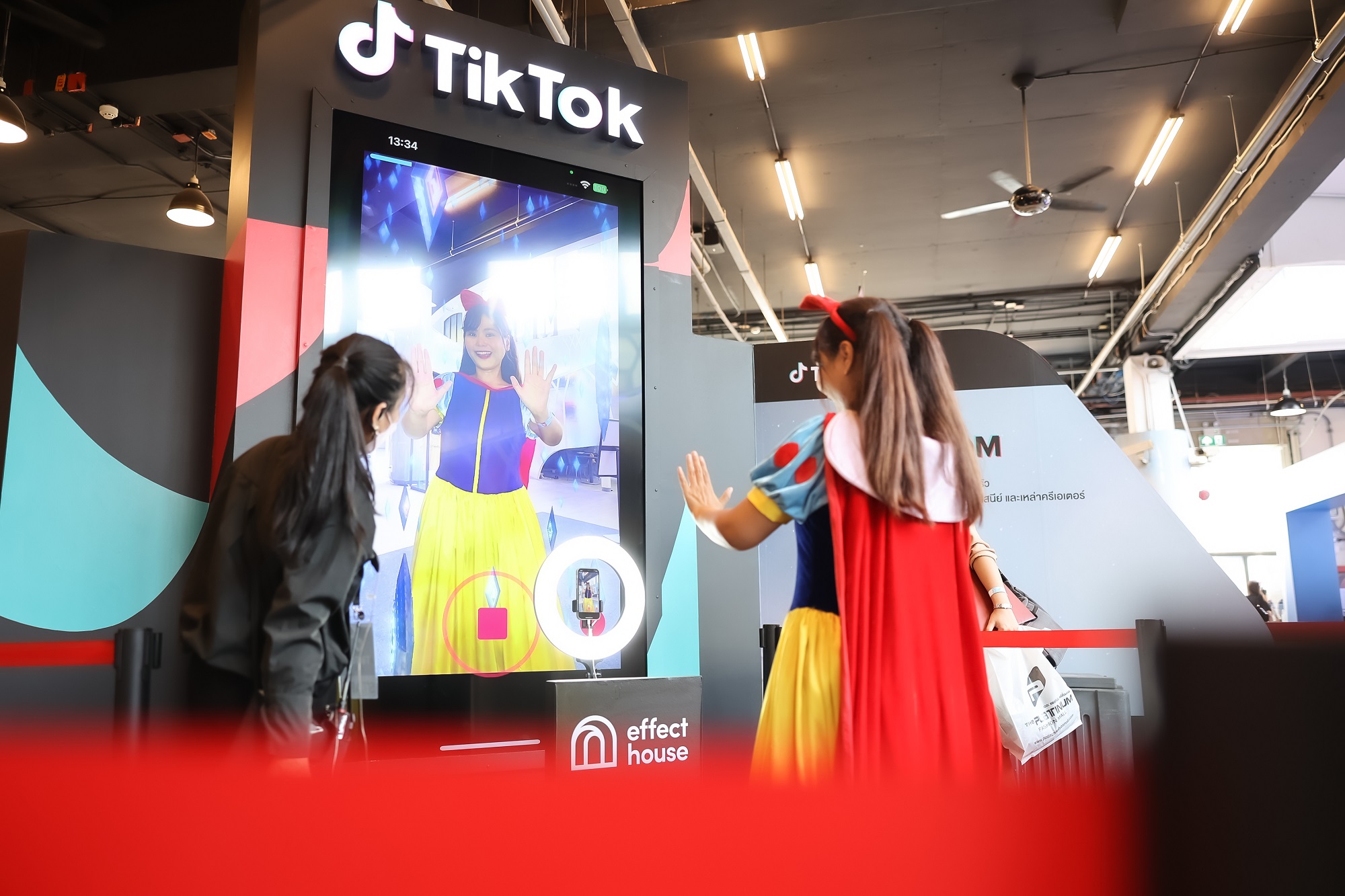 TikTok แพลตฟอร์มสำหรับทุกคนในครอบครัว