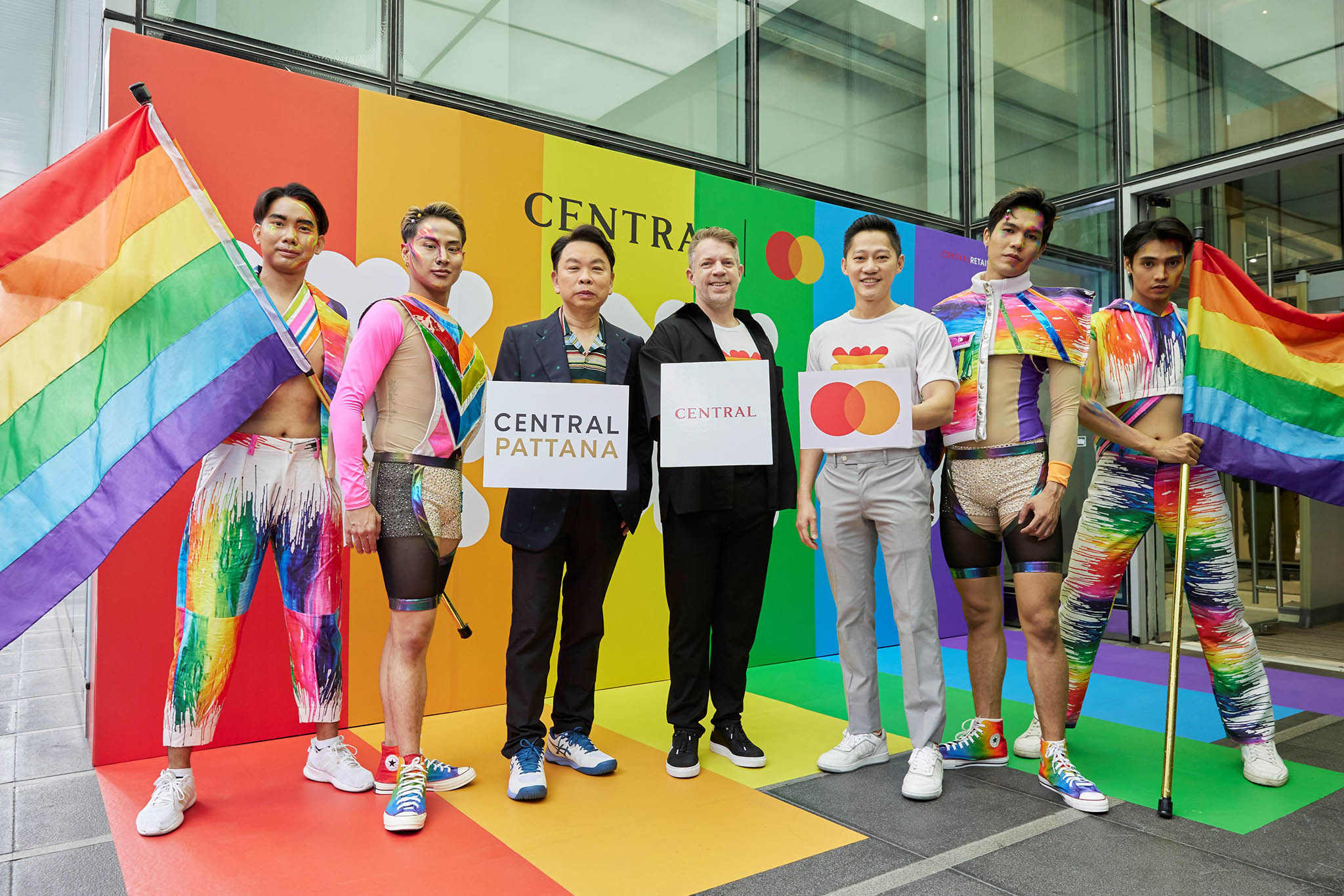 ต้อนรับ Pride Month 2024 เซ็นทรัล รีเทล ชูคอนเซ็ปต์ 'รักทุกความเป็นคุณ' ตอกย้ำองค์กรสนับสนุนความหลากหลายและความเท่าเทียม