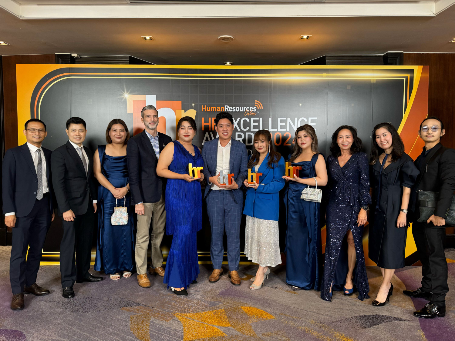 ส่อง 4 เหตุผล 4 รางวัล ทรู คอร์ปอเรชั่น ได้รับจากเวที HR Excellence Awards Thailand 2024 จากสถาบัน Human Resources Online ประเทศสิงคโปร์