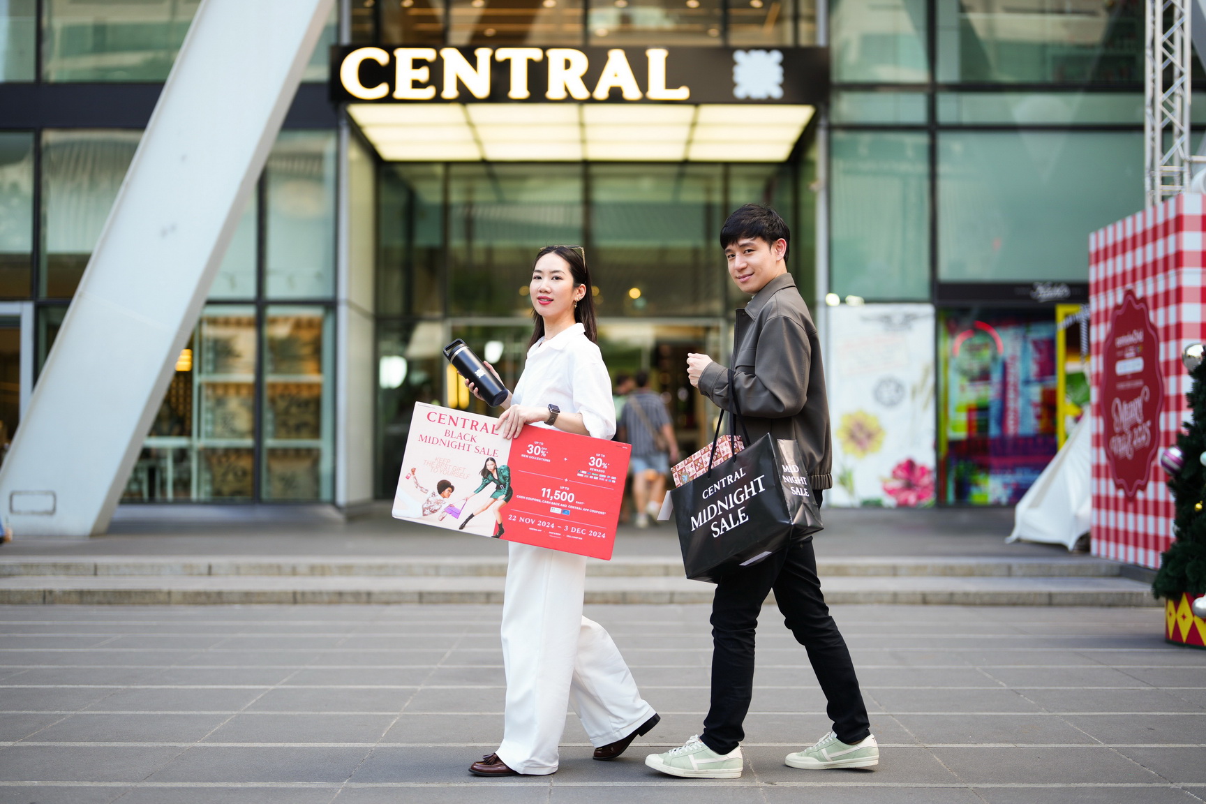 'ห้างเซ็นทรัล' ส่งแคมเปญเซลซิกเนเจอร์ 'CENTRAL BLACK MIDNIGHT SALE'  ตั้งเป้าปั๊มยอดบวก 20% โกยยอดขายโค้งสุดท้ายไตรมาส 4/2567